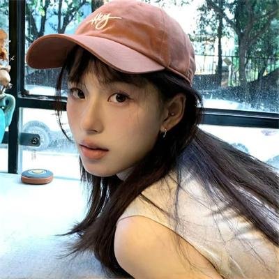 间谍兔洞第一季海报